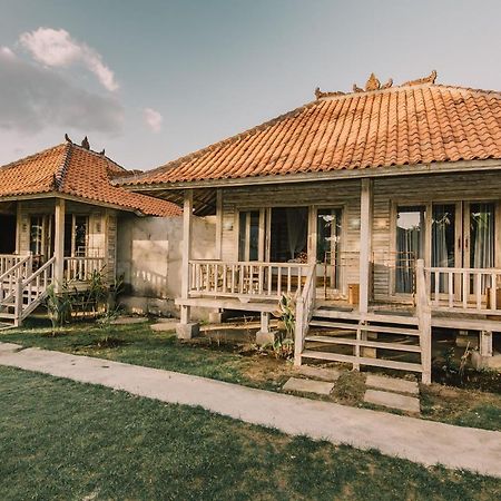 Hotel The Bridge Huts Nusa Lembongan Exterior foto